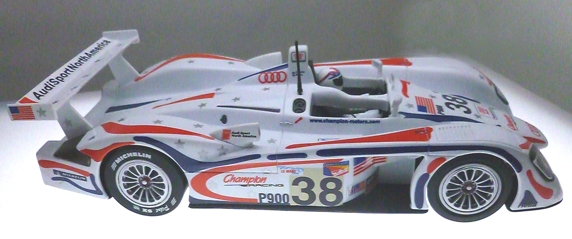 Carrera 20428 Exclusiv Audi R8 Champion Racing PLM 2001 1/24 scale analog (C)